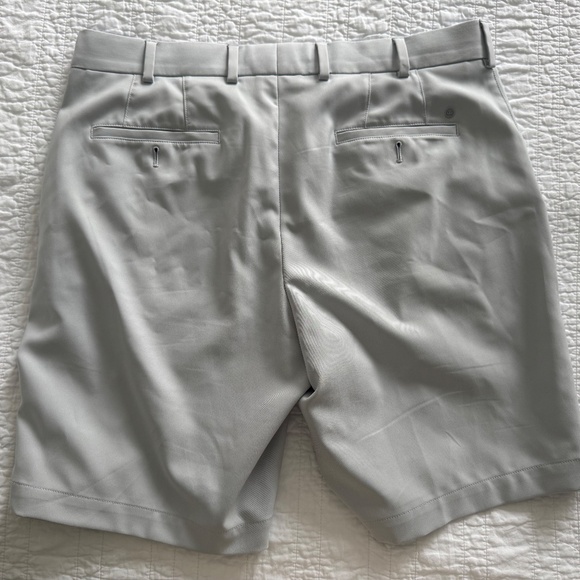 Peter Millar - Khaki Grey Shorts - Size 33 - Picture 6 of 6